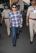 Sachin Tendulkar snapped at airport on 20th Jan 2016